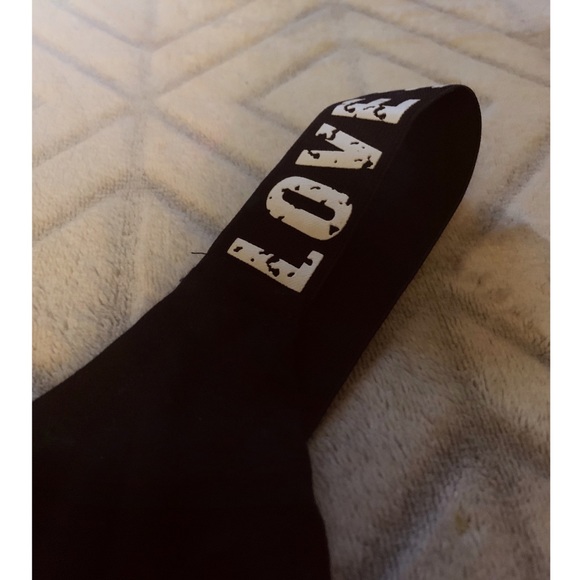 50%off!!! NWT! Urban “LOVE” Tie-up Blk Work-out Top! - Picture 11 of 13